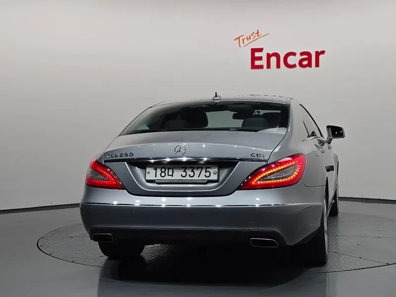 Mercedes-Benz CLS 250 W218 Cdi, снимка 4 - Автомобили и джипове - 55939751