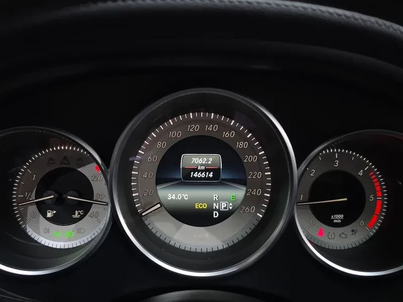 Mercedes-Benz CLS 250 W218 Cdi, снимка 8 - Автомобили и джипове - 55939751