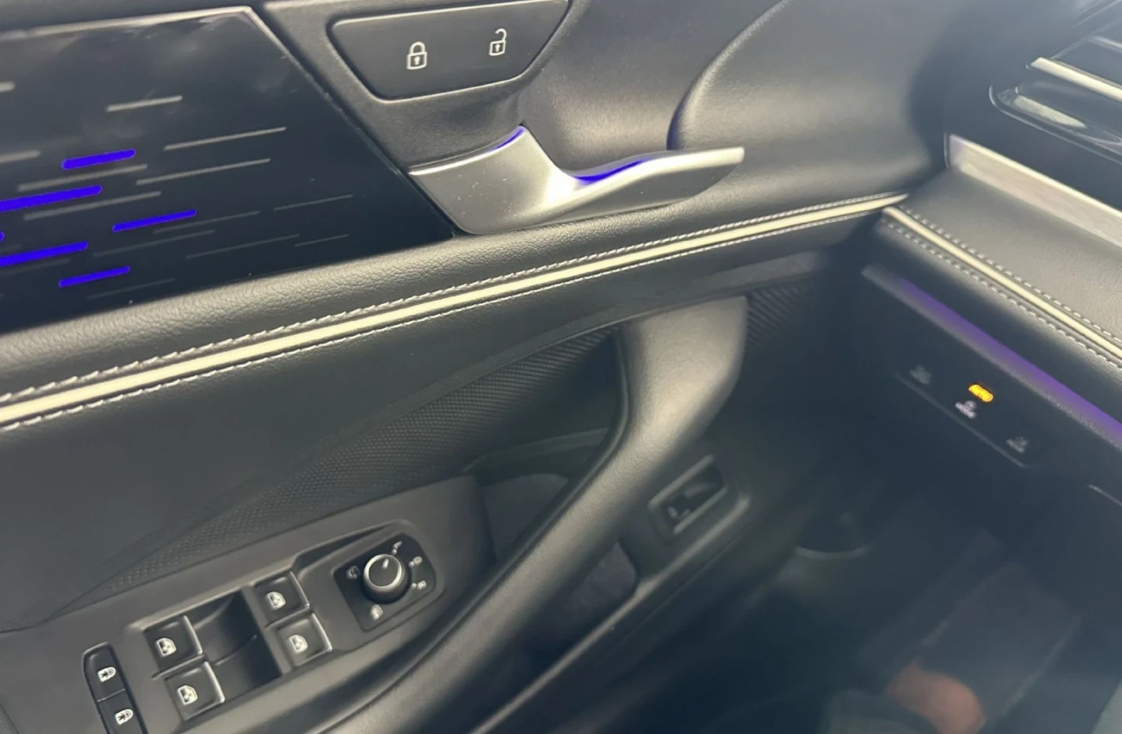 VW Passat Variant 2.0TDI ELEGANCE 110KW KAMERA.LED - изображение 10