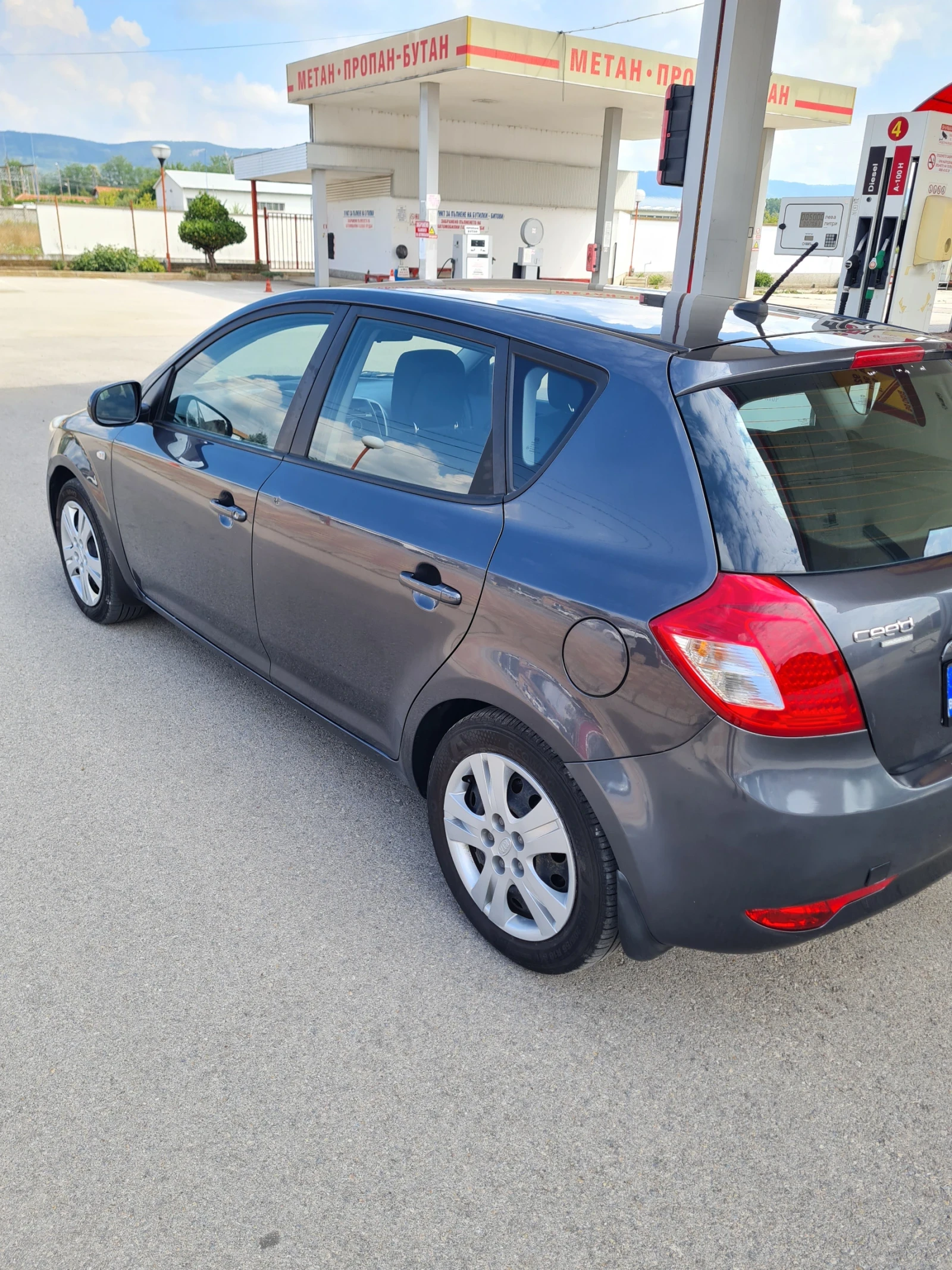 Kia Ceed 1.6куб.90к.с. 2012г.  - изображение 4
