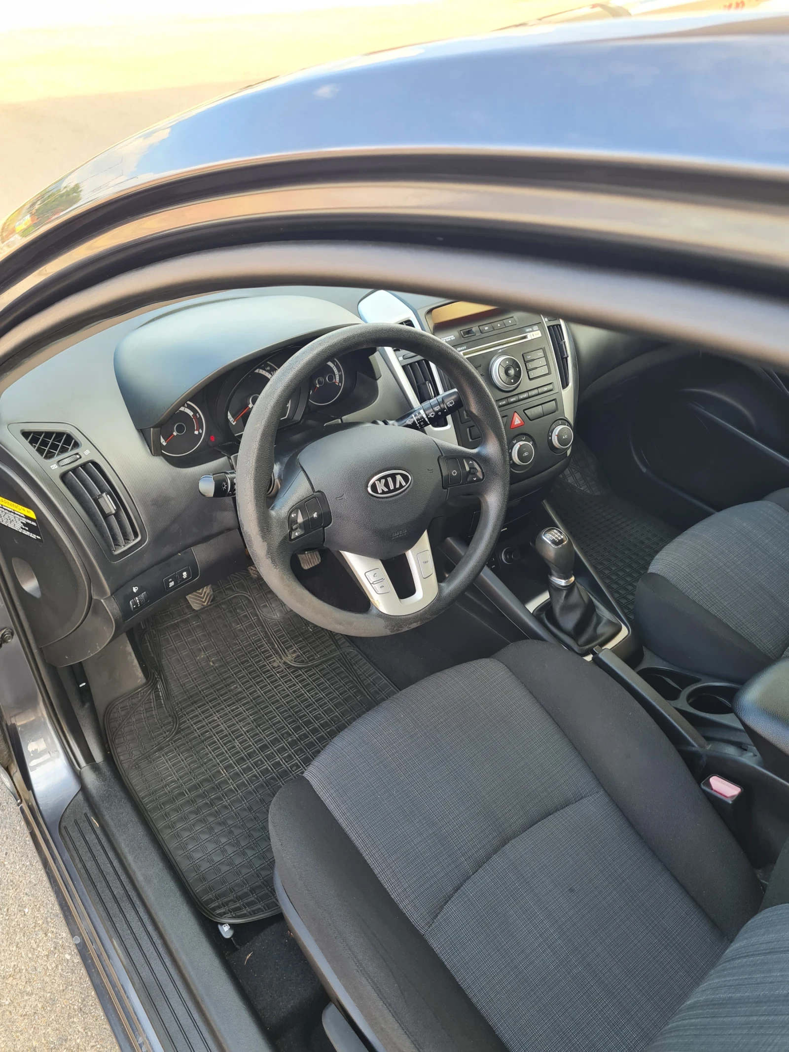 Kia Ceed 1.6куб.90к.с. 2012г.  - изображение 6