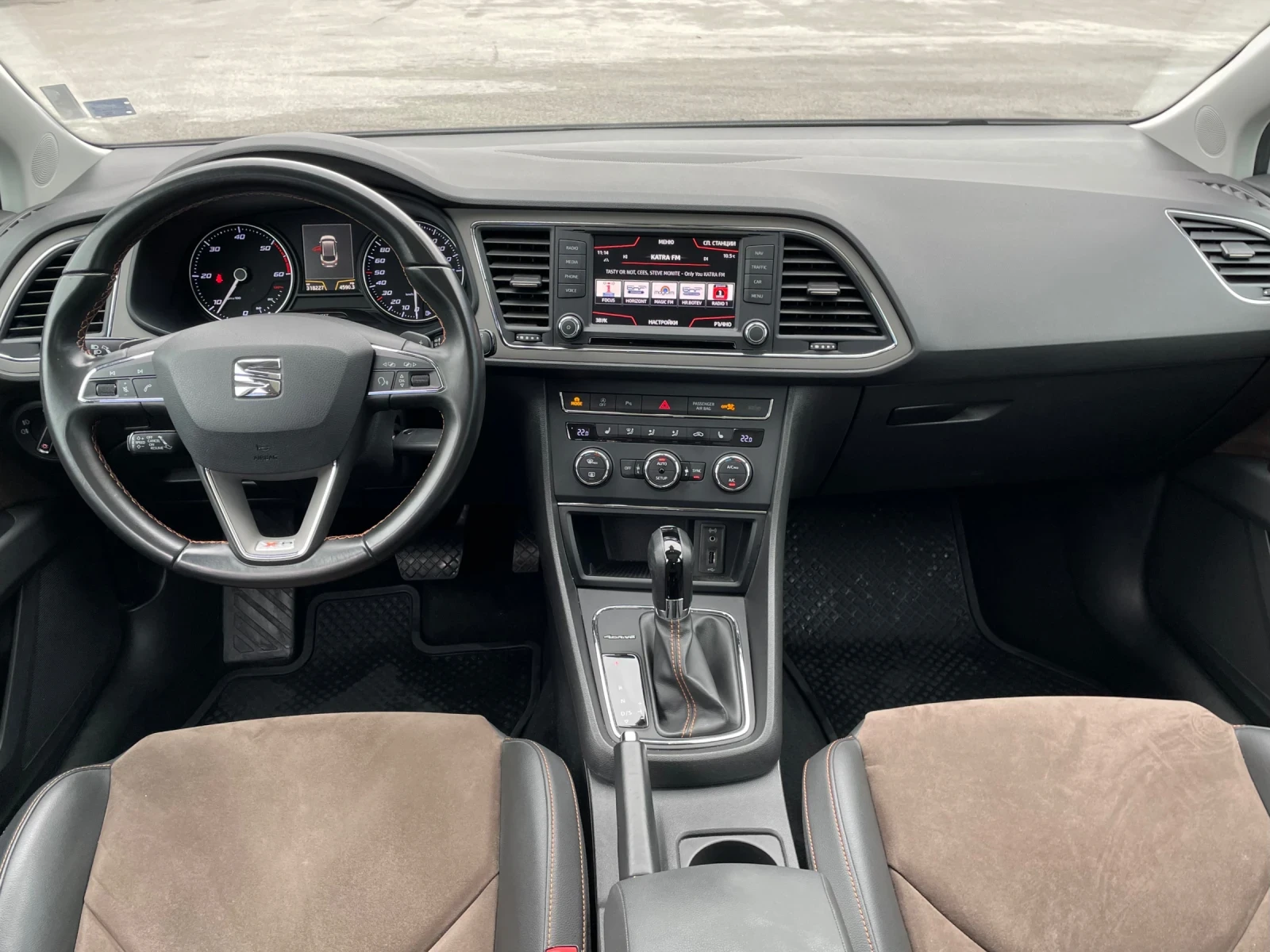 Seat Leon 2.0TDI X-PERIENCE* 4.4 - изображение 8