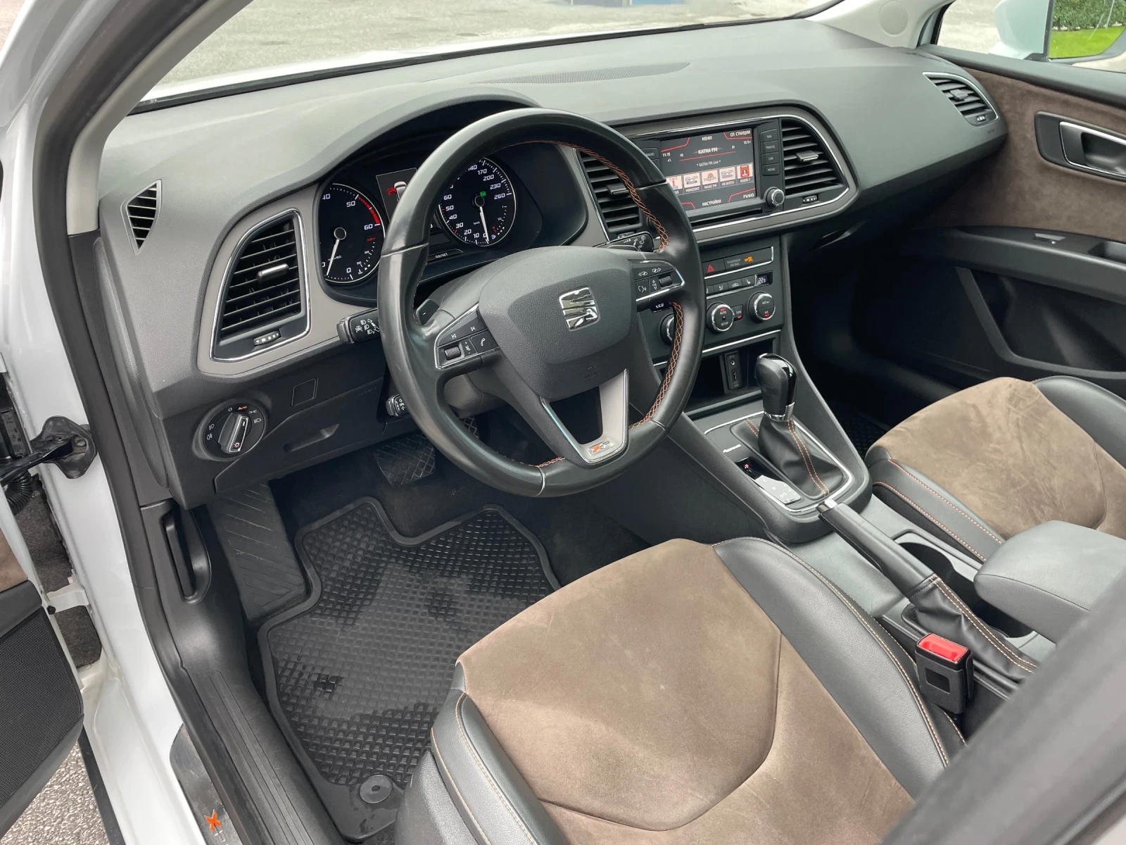 Seat Leon 2.0TDI X-PERIENCE* 4.4 - изображение 9