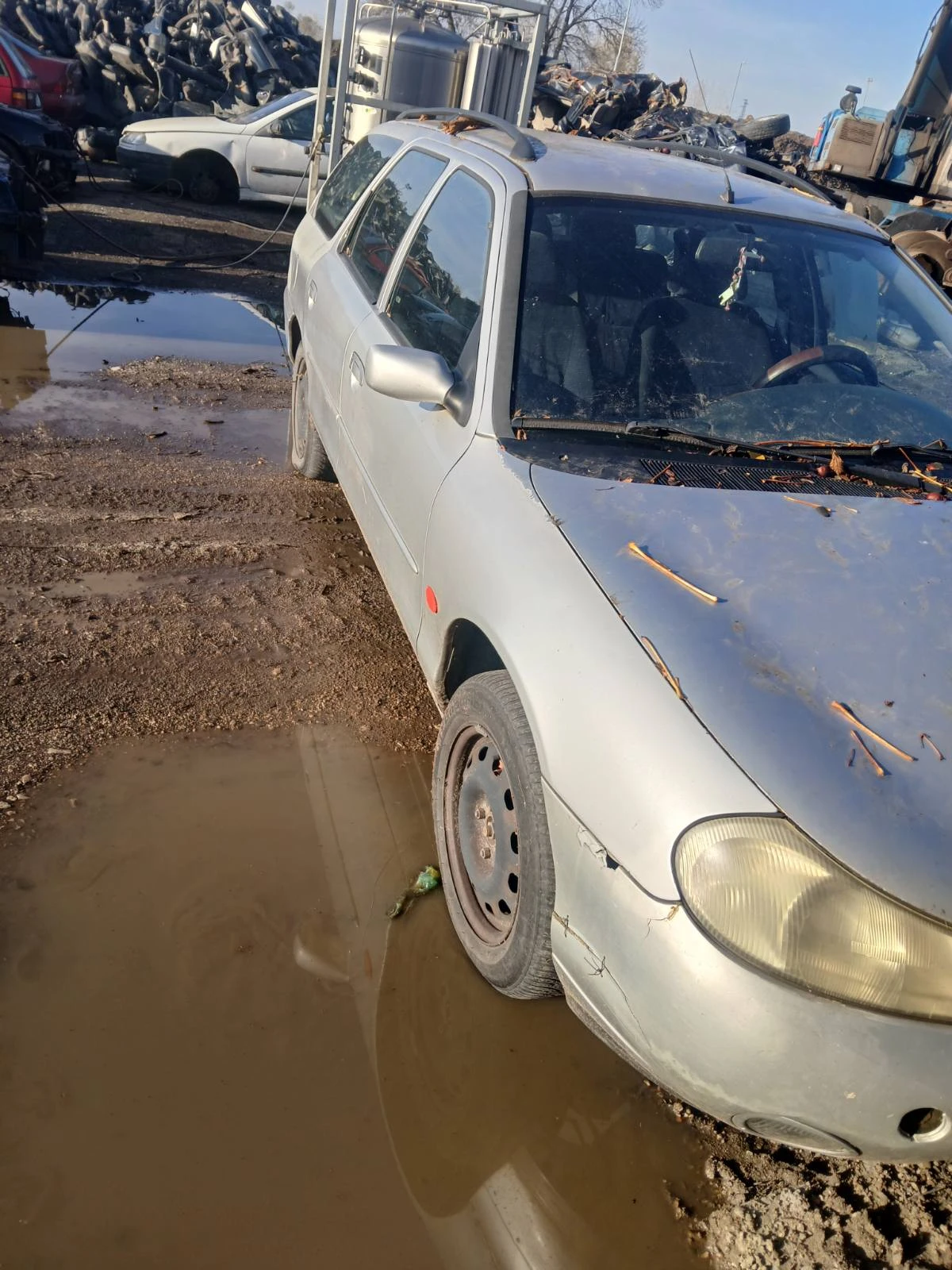 Ford Mondeo 2 - изображение 3