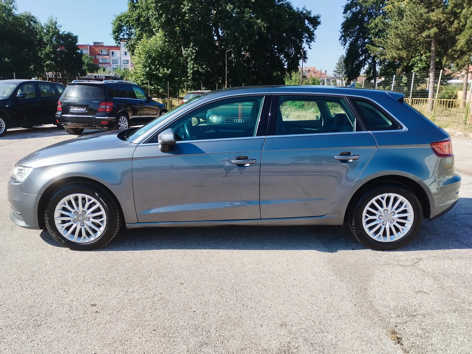 Audi A3 1.6TDI АВТОМАТ КОЖА НАВИ , снимка 7 - Автомобили и джипове - 55536630