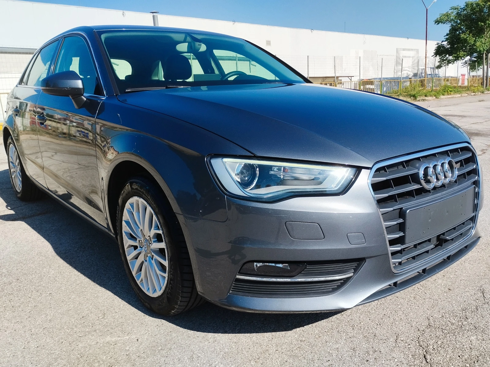 Audi A3 1.6TDI АВТОМАТ КОЖА НАВИ , снимка 2 - Автомобили и джипове - 55536630
