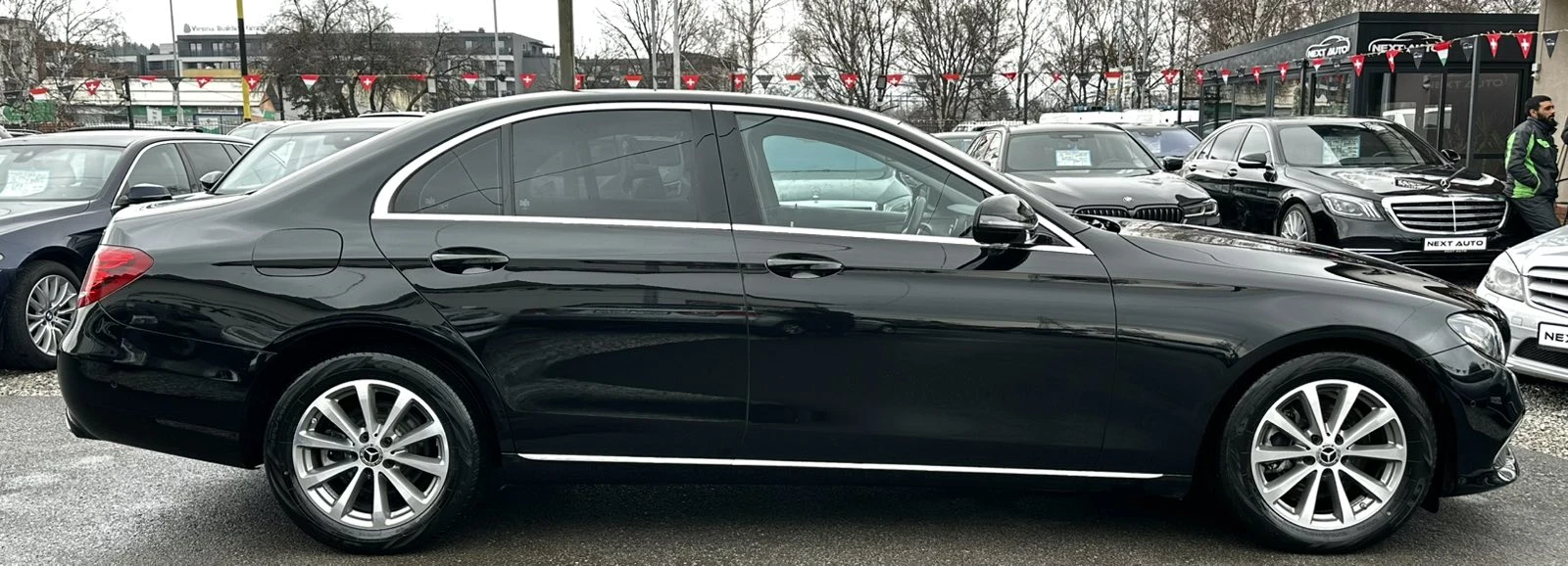 Mercedes-Benz E 220 2.0D 194HP 4MATIC CARPLAY CAMERA EU6D-TEMP - изображение 4