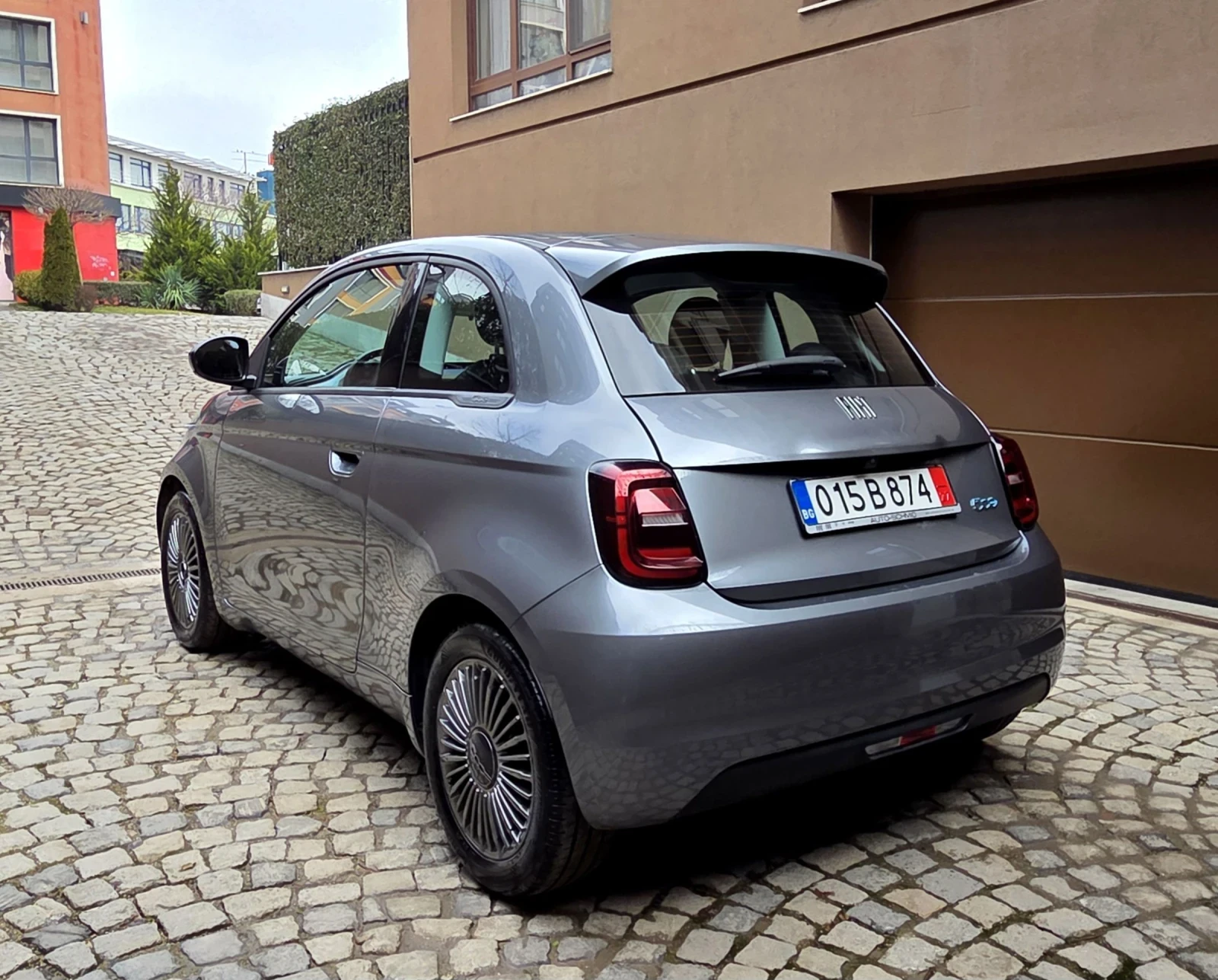 Fiat 500e ICON/42KWh/11000KM/ГАРАНЦИОНЕН - изображение 4