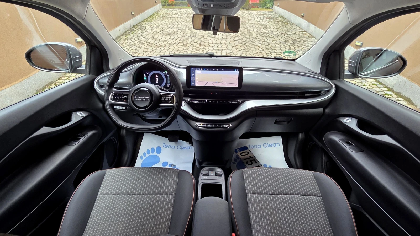 Fiat 500e ICON/42KWh/11000KM/ГАРАНЦИОНЕН - изображение 10