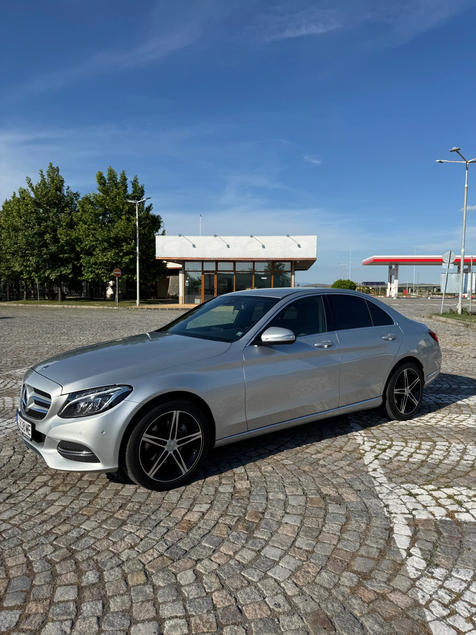 Mercedes-Benz C 220, снимка 6 - Автомобили и джипове - 54839214