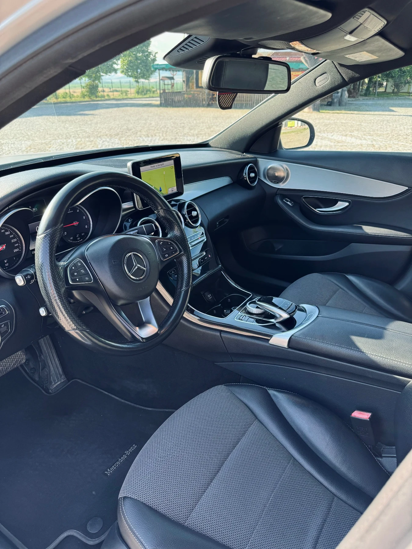 Mercedes-Benz C 220, снимка 7 - Автомобили и джипове - 54839214