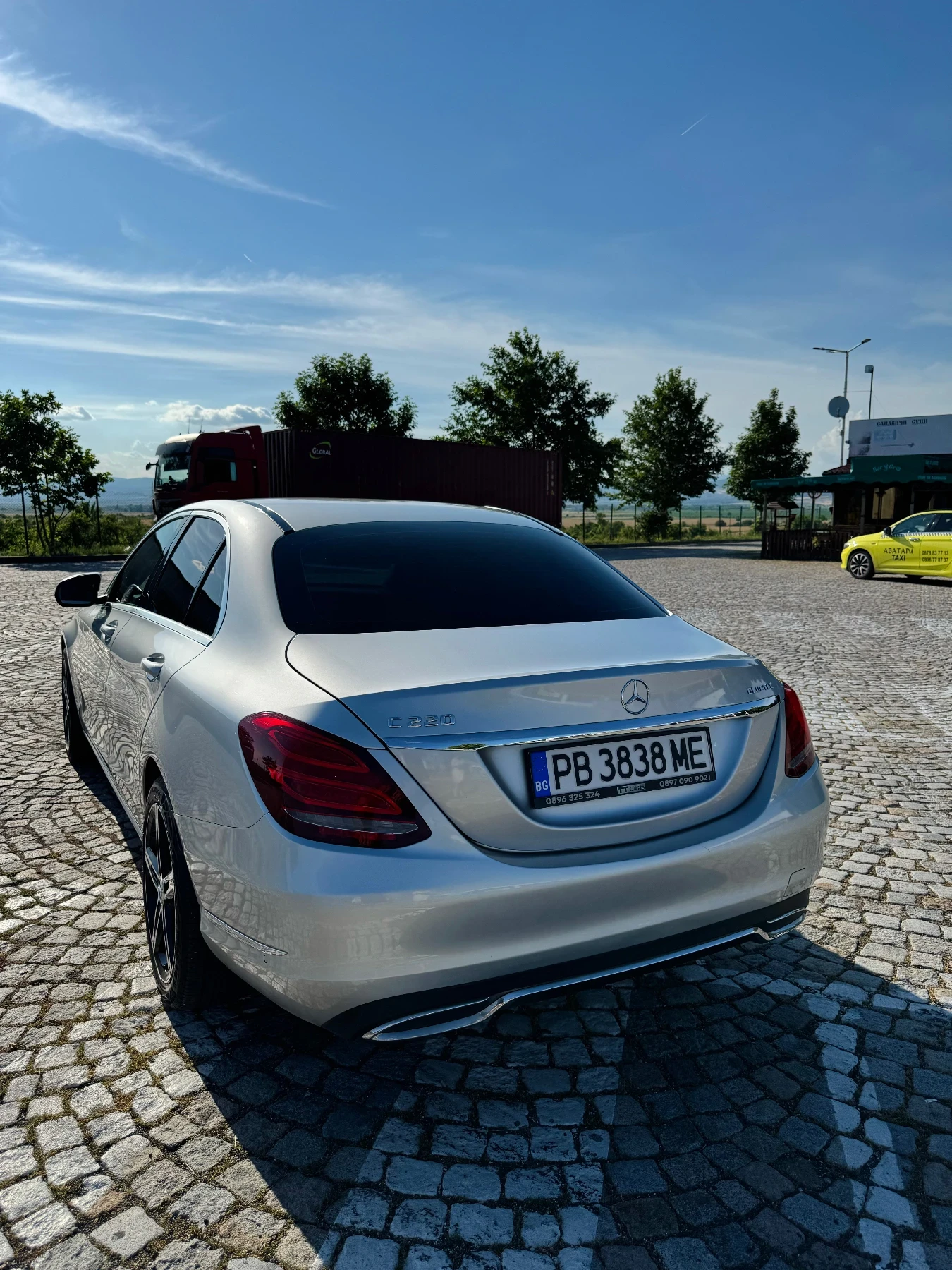Mercedes-Benz C 220, снимка 4 - Автомобили и джипове - 54839214