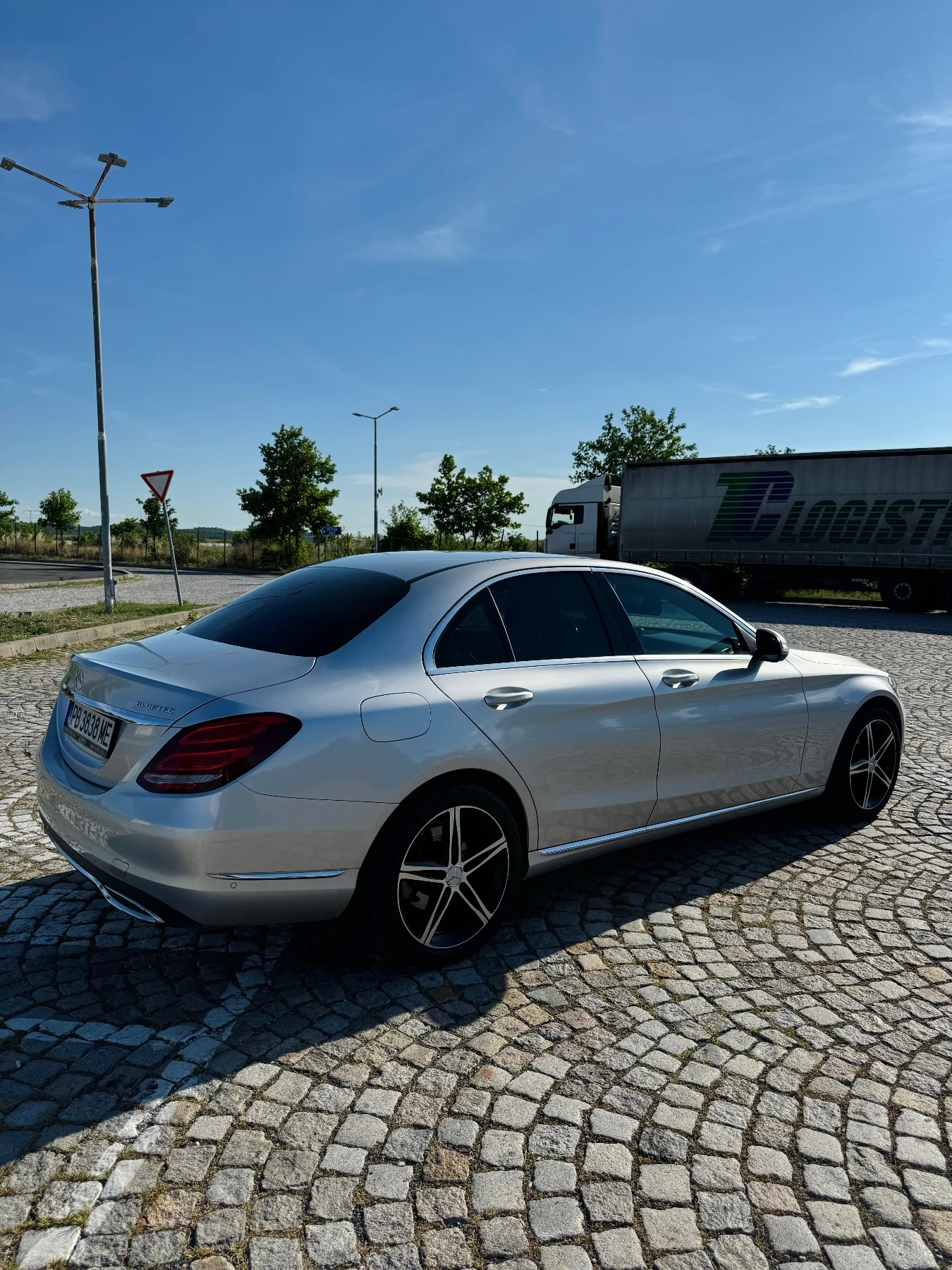 Mercedes-Benz C 220, снимка 5 - Автомобили и джипове - 54839214
