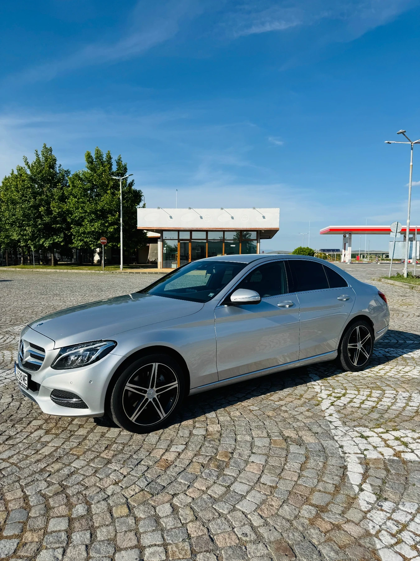 Mercedes-Benz C 220, снимка 2 - Автомобили и джипове - 54839214