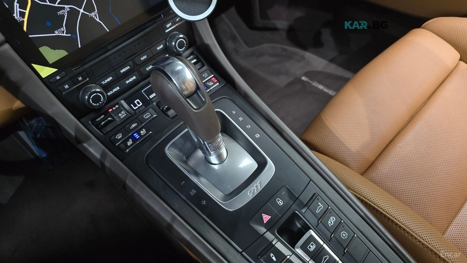 Porsche 911 GTS/PDK/KEYLESS/ОБДУХВНЕ, снимка 11 - Автомобили и джипове - 54860630