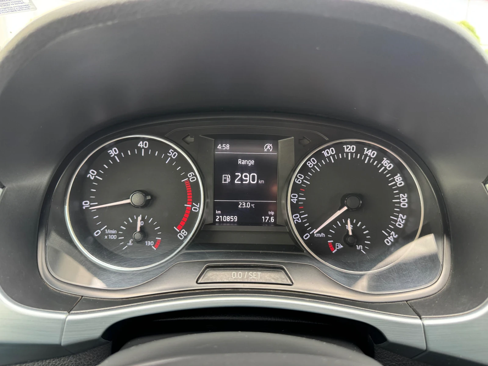 Skoda Fabia Бензин ГАЗ 1 ви Собственик , снимка 13 - Автомобили и джипове - 55137147