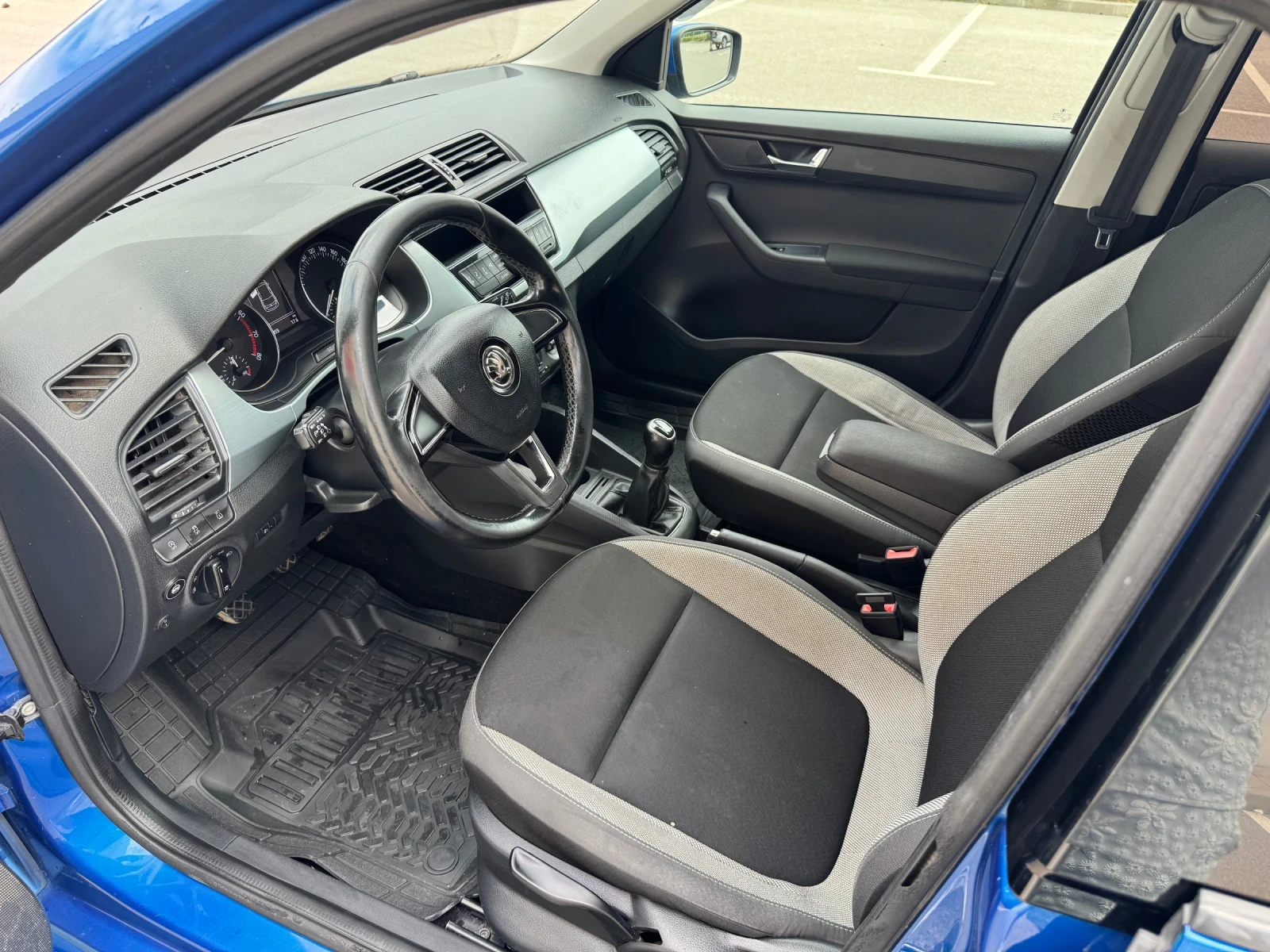Skoda Fabia Бензин ГАЗ 1 ви Собственик , снимка 9 - Автомобили и джипове - 55137147