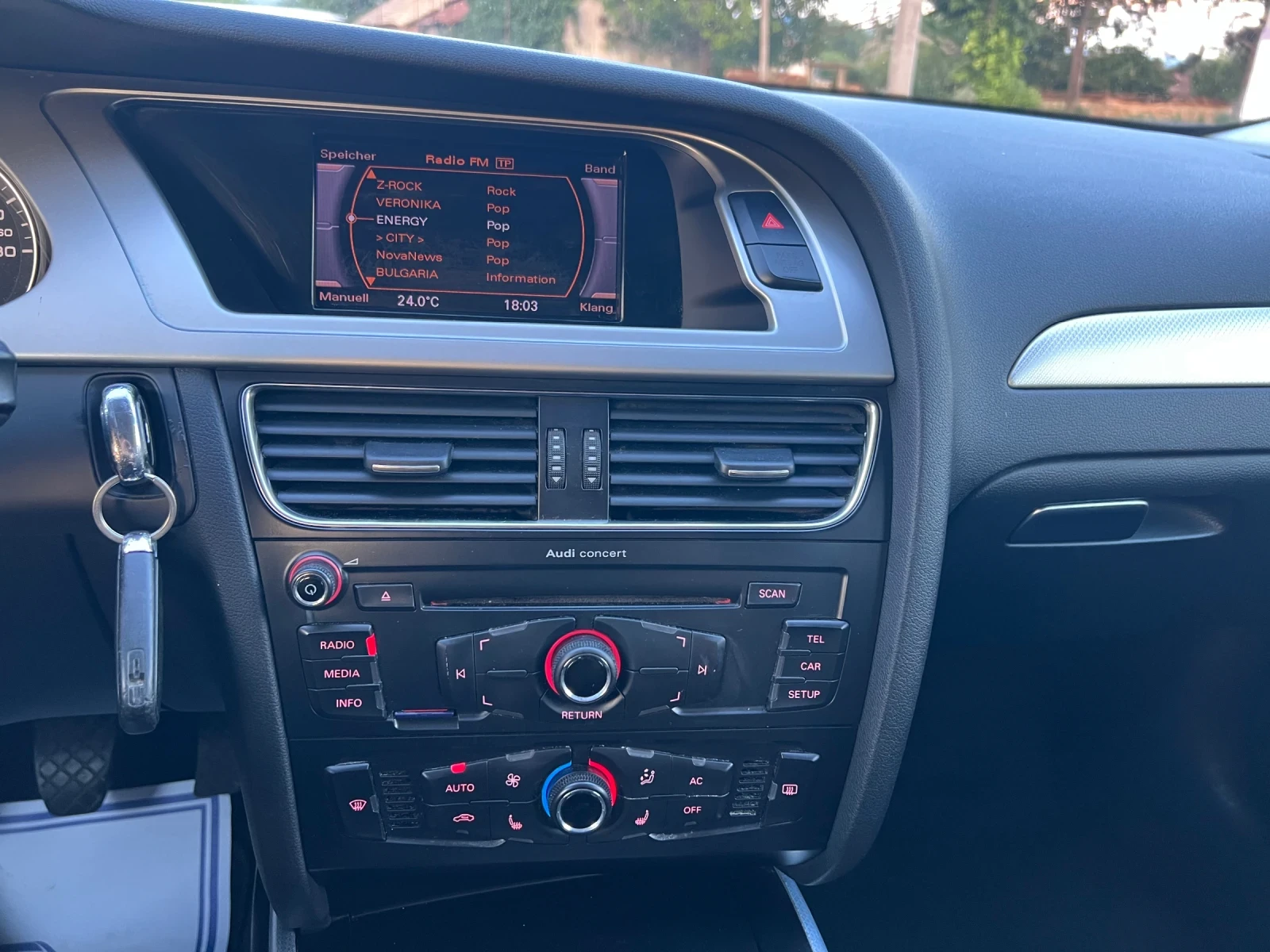 Audi A4, снимка 13 - Автомобили и джипове - 55138879