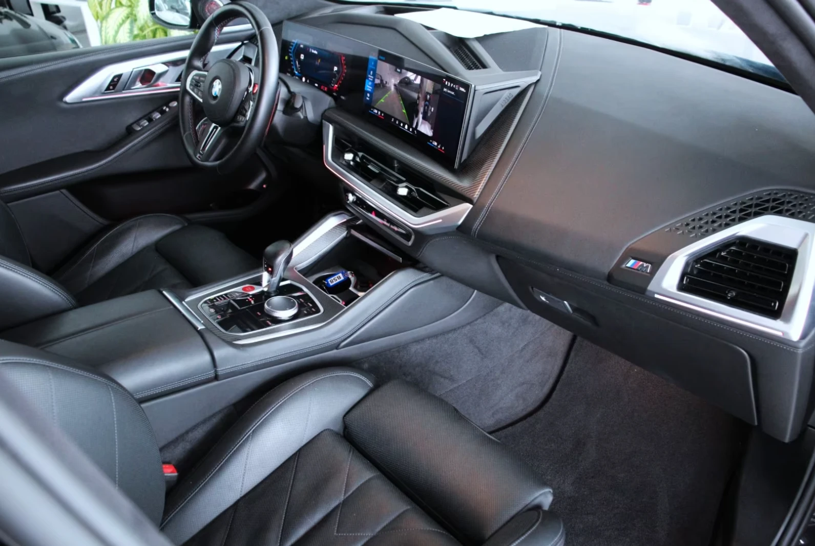 BMW XM M-SPORT PRO* B&W* HUD* 360* ВЕНТИЛАЦИЯ* МАСАЖ* , снимка 17 - Автомобили и джипове - 55188129