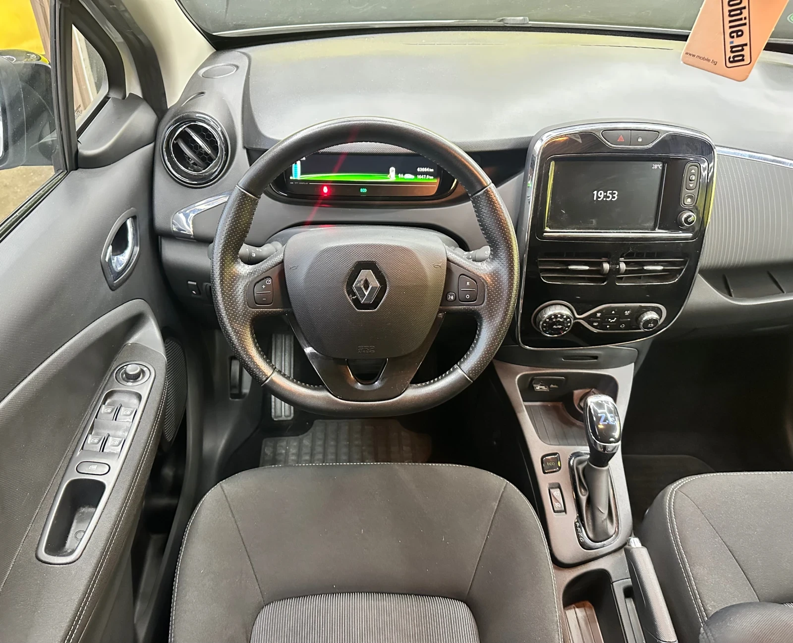 Renault Zoe 41kw/85k km, снимка 8 - Автомобили и джипове - 55393287