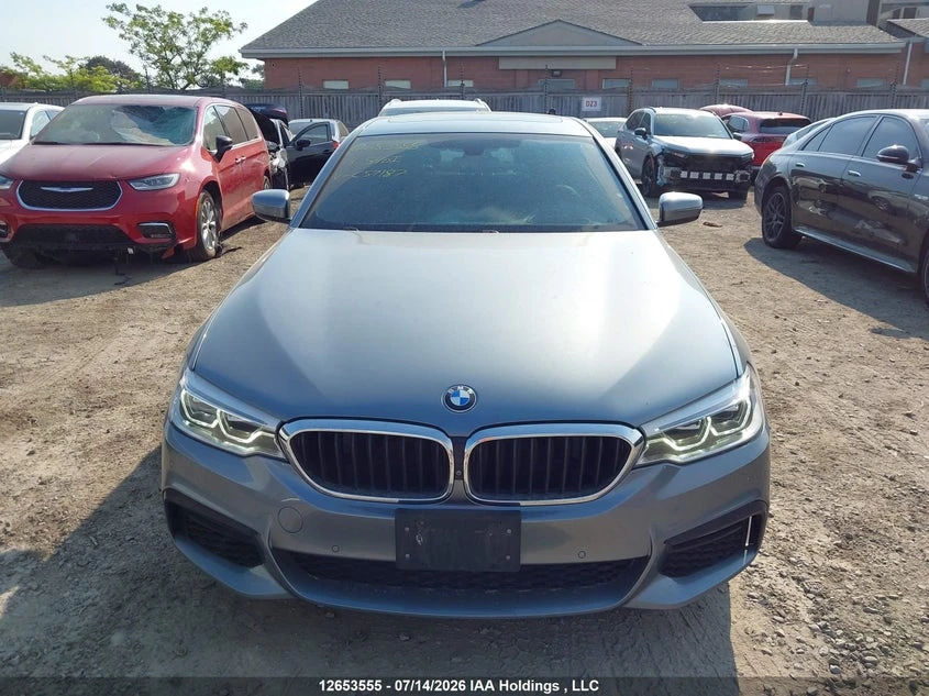 BMW 540 xDrive M-Pack Автокредит Цена до България, снимка 2 - Автомобили и джипове - 55433031