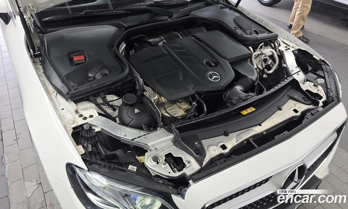 Mercedes-Benz E 220 Cabriolet, снимка 6 - Автомобили и джипове - 55794706