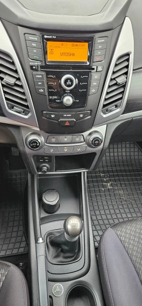 SsangYong Korando 2.0 2WD MT GPL Plus, снимка 9