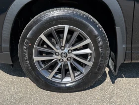 Toyota Highlander AWD 4dr XLE | CARFAX | БЕЗ ИНЦИДЕНТИ, снимка 6
