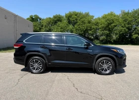Toyota Highlander AWD 4dr XLE | CARFAX | БЕЗ ИНЦИДЕНТИ, снимка 4