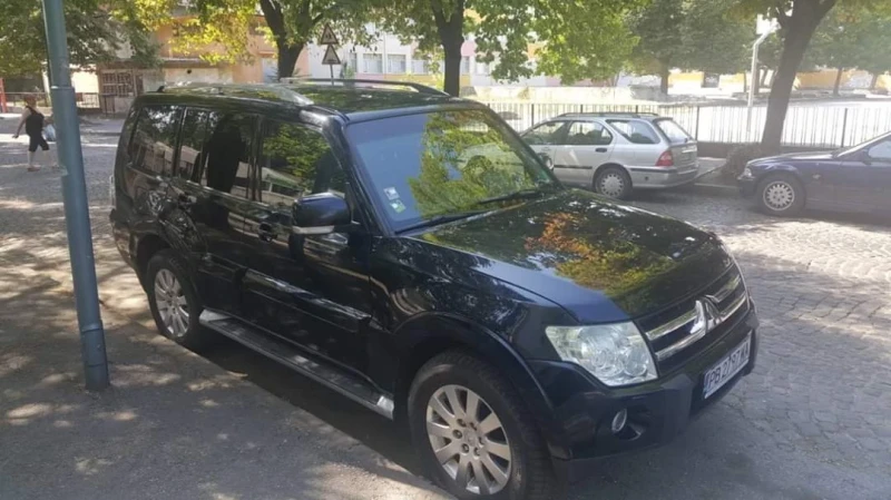 Mitsubishi Pajero, снимка 9 - Автомобили и джипове - 47639712