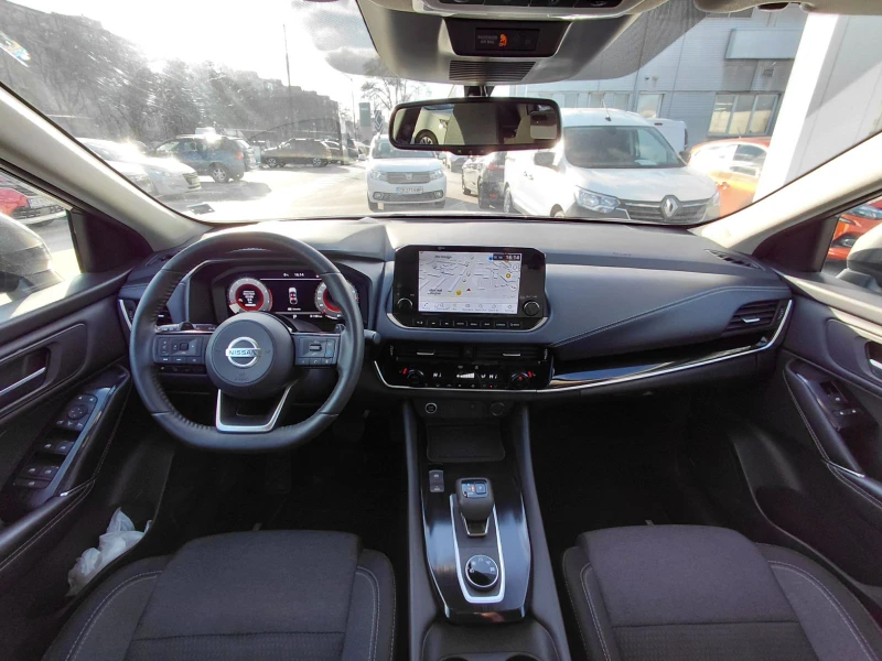 Nissan Qashqai 1.3 Tce 4x4, снимка 13 - Автомобили и джипове - 53452214