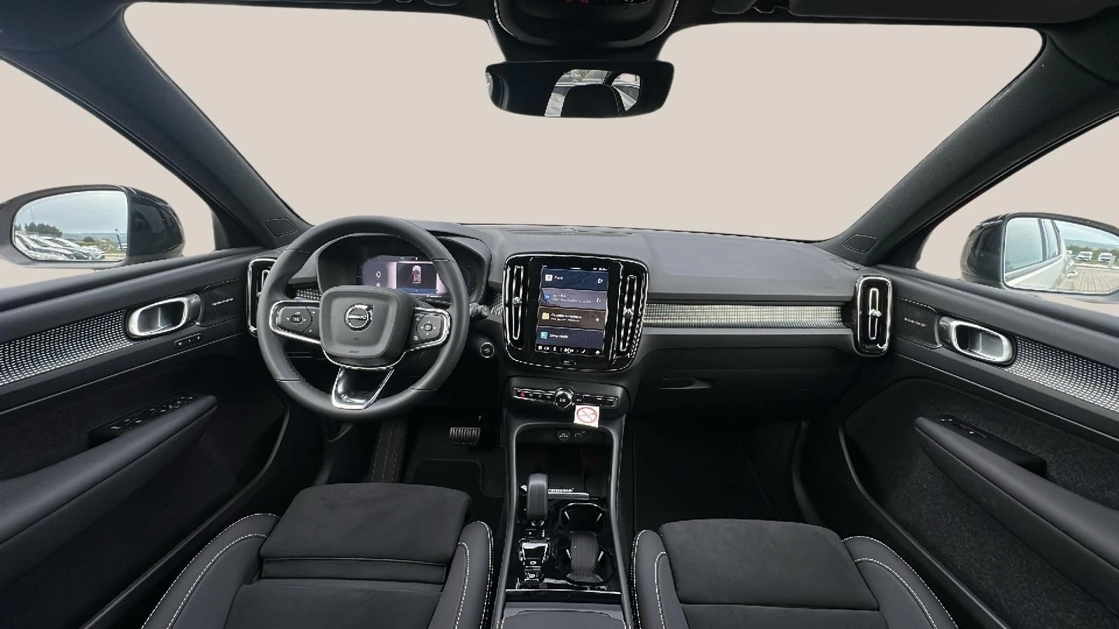 Volvo XC40 2.0 - изображение 10