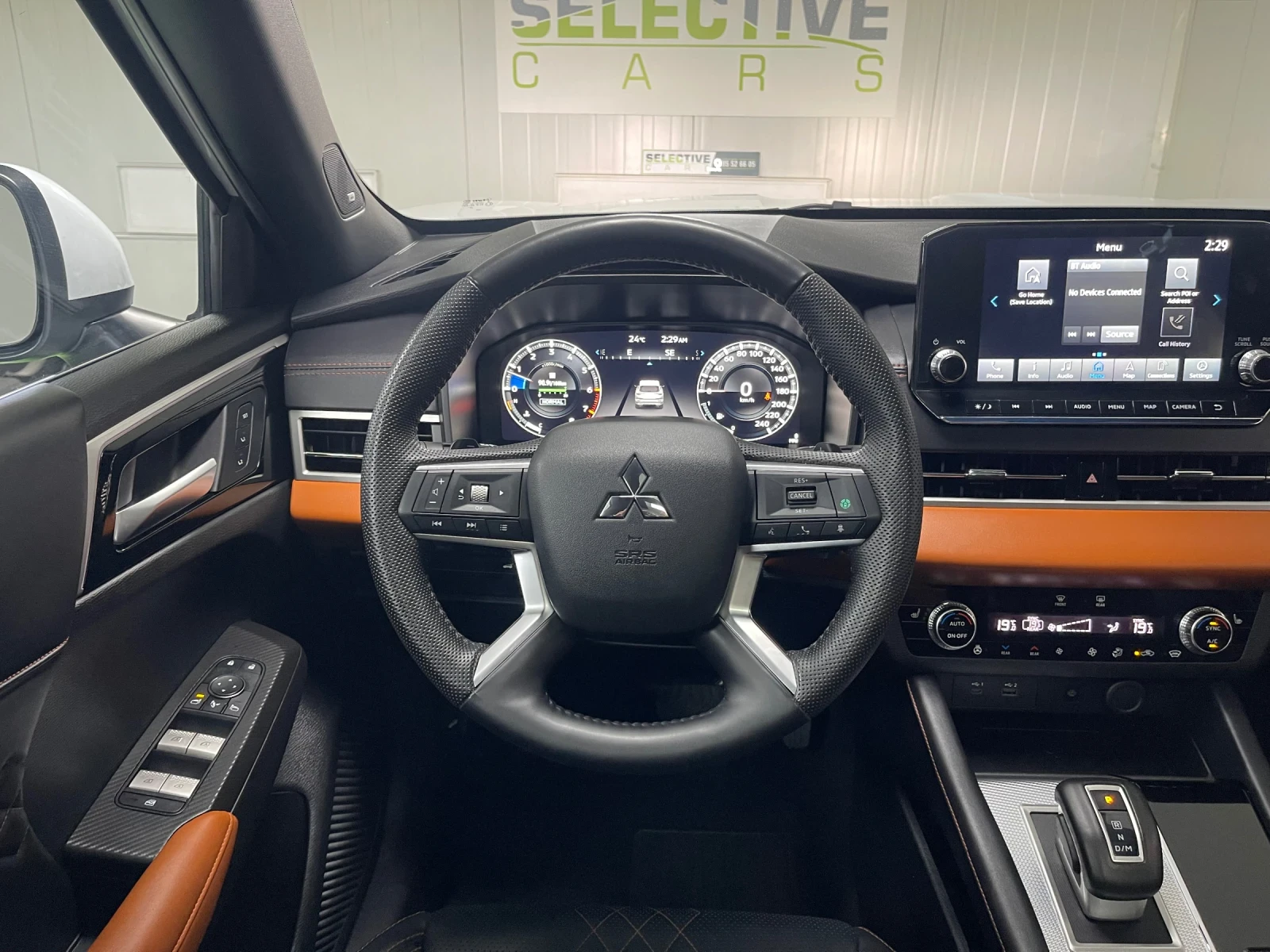 Mitsubishi Outlander SEL S-AWC * 16 300км* 7 места - изображение 10