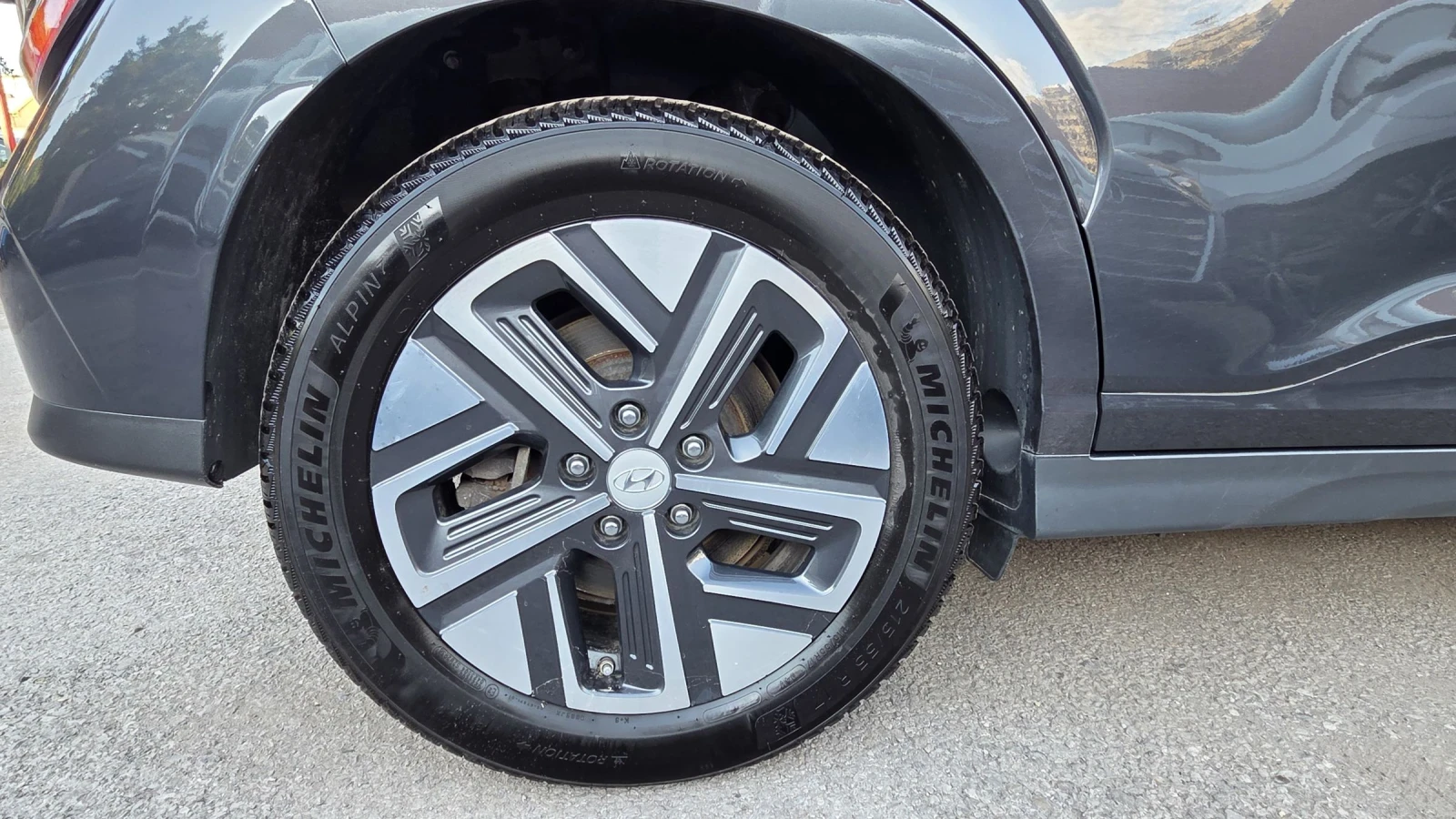 Hyundai Kona SOH100%/ГАРАНЦИОННА/ЗАВЕРЕНА СЕРВИЗНА КНИЖКА, снимка 3 - Автомобили и джипове - 54974223