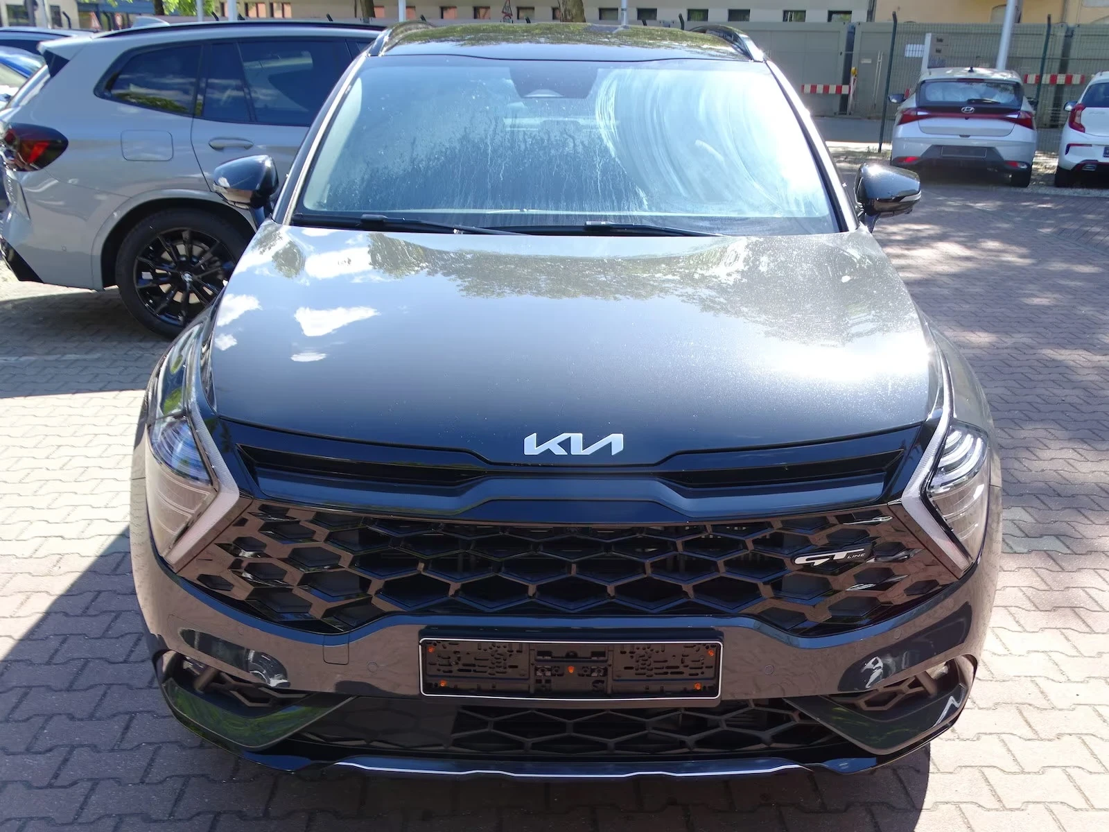 Kia Sportage GT-Line Hybrid 100 % Autom., Leder, снимка 2 - Автомобили и джипове - 55670658