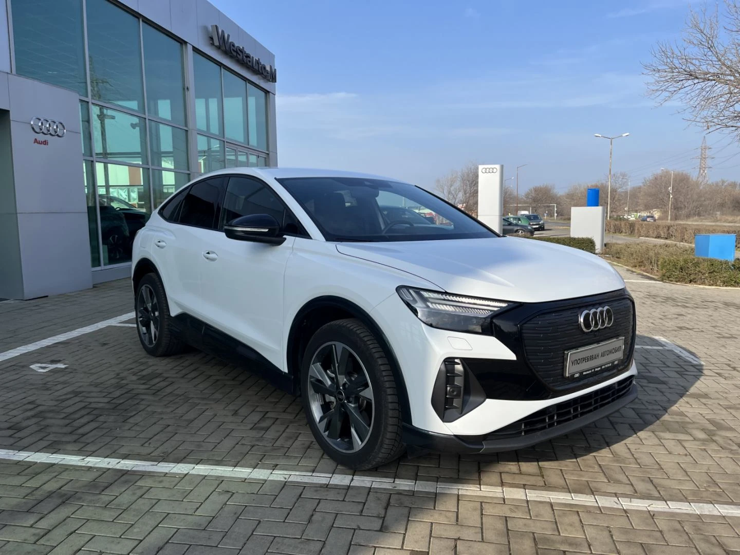 Audi Q4 Sportback, снимка 3 - Автомобили и джипове - 56594946