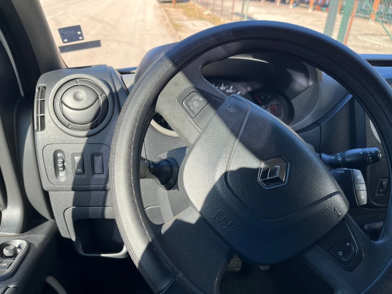 Renault Master, снимка 8 - Бусове и автобуси - 52386079