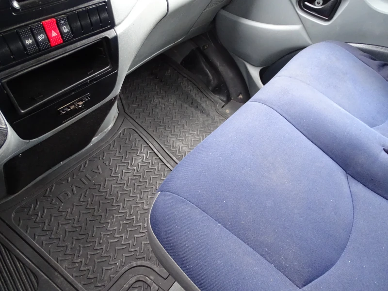 Iveco 35c18 3.0HPI  КАТ. * Б* , снимка 11 - Бусове и автобуси - 53267763