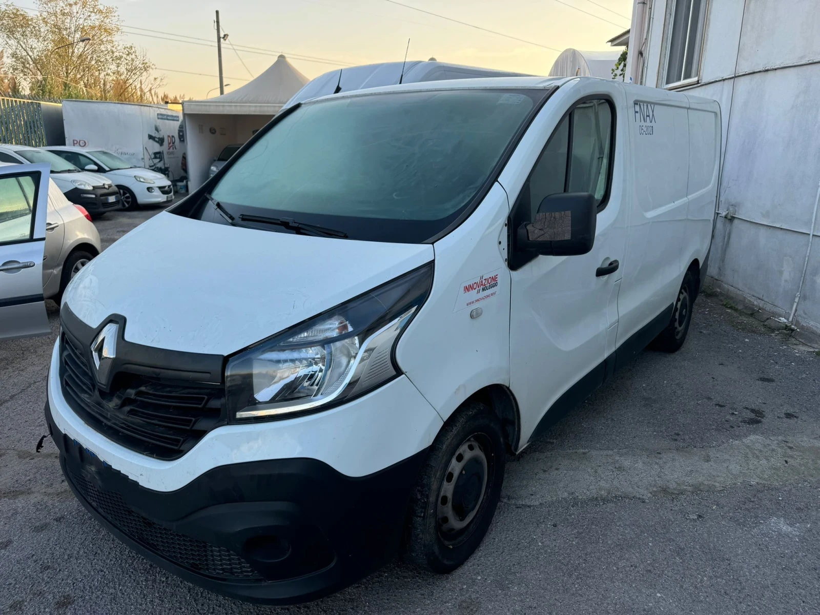 Renault Trafic 1.6 дизел 120 коня NAVI  ХЛАДИЛЕН - изображение 6