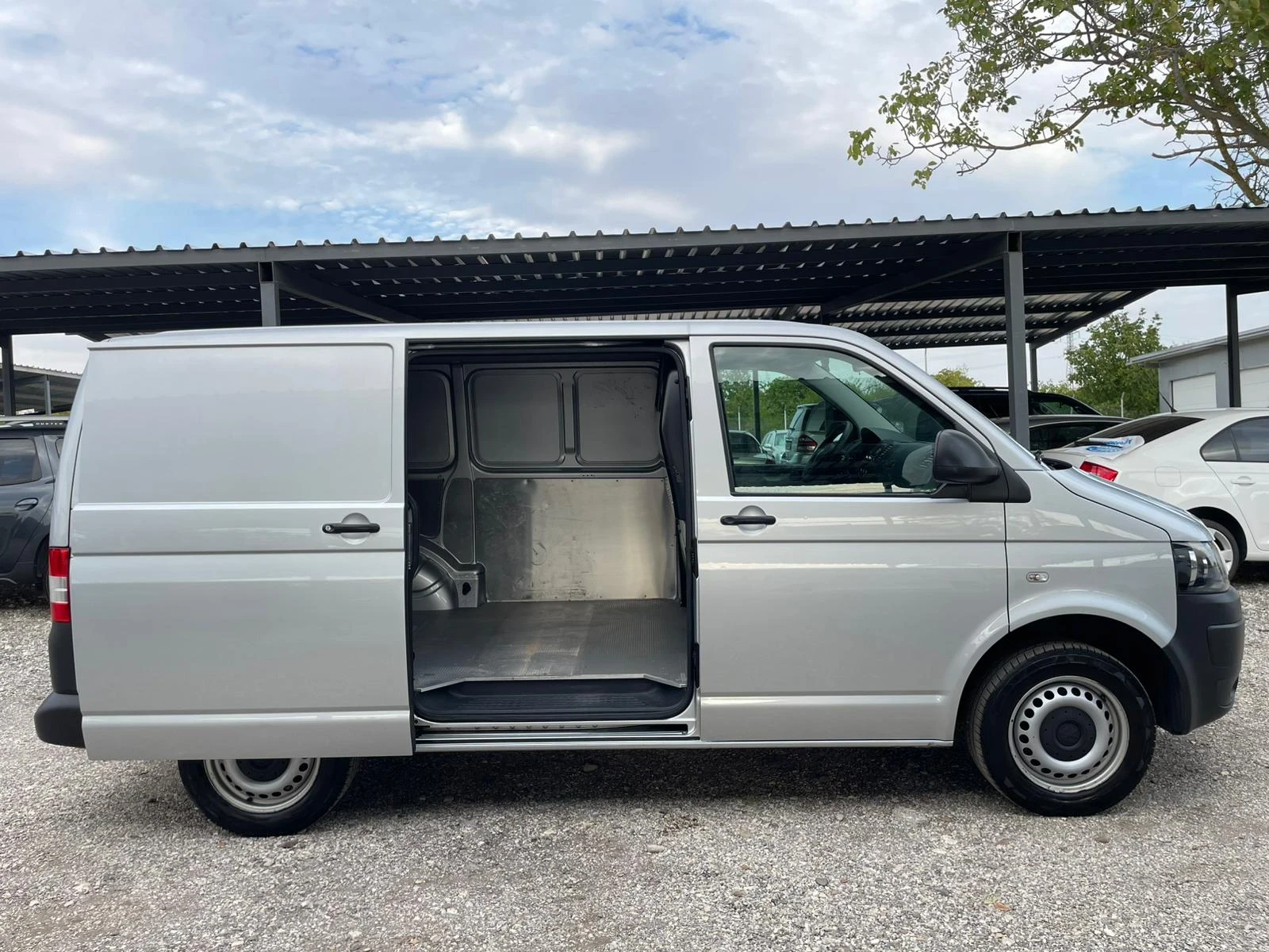 VW Transporter Т5/2.0TDI/Automatic/ - изображение 5