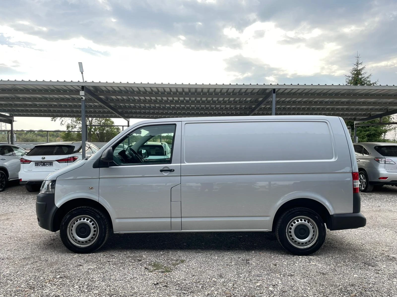 VW Transporter Т5/2.0TDI/Automatic/ - изображение 9