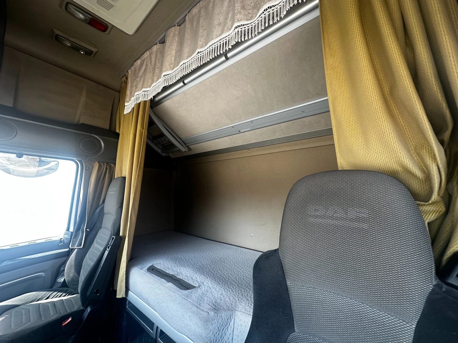 Daf XF 105 FT, снимка 13 - Камиони - 54139843