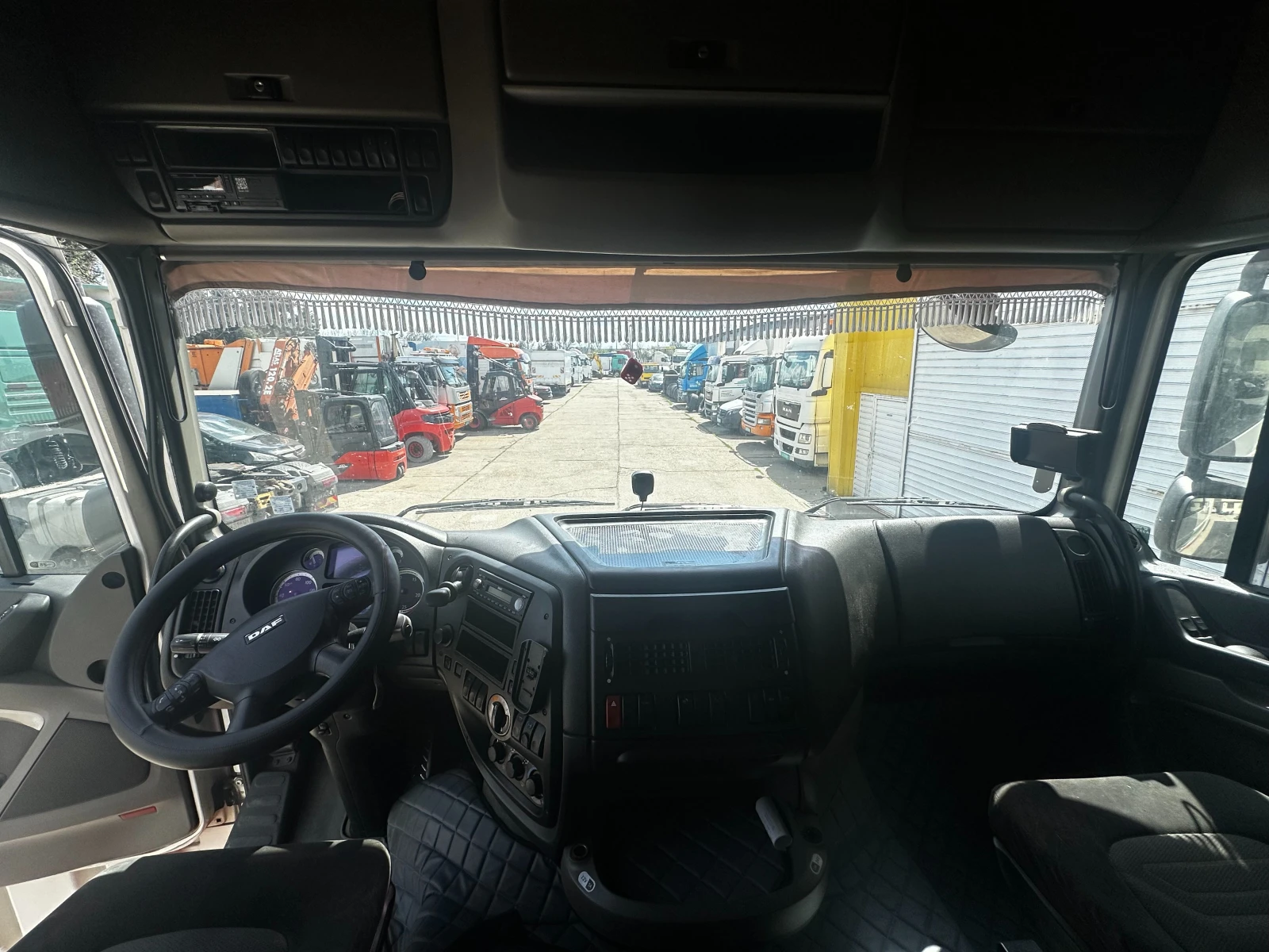 Daf XF 105 FT, снимка 16 - Камиони - 54139843