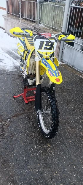 Suzuki Rmz Промоция колега 5500, снимка 2