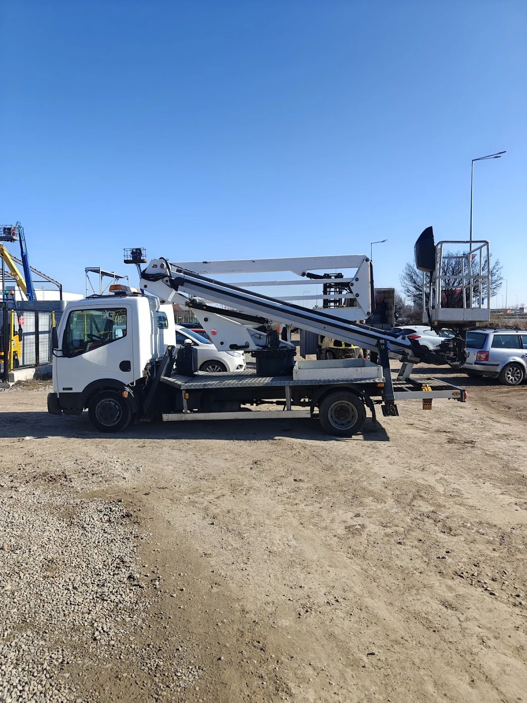 Автовишка Друга марка Nissan Cabstar Socage DA22 - изображение 4