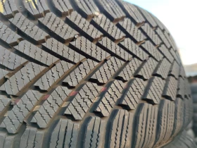 Гуми Зимни 225/50R17, снимка 4 - Гуми и джанти - 47864721