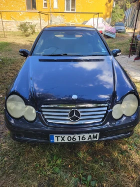Mercedes-Benz C 200, снимка 11
