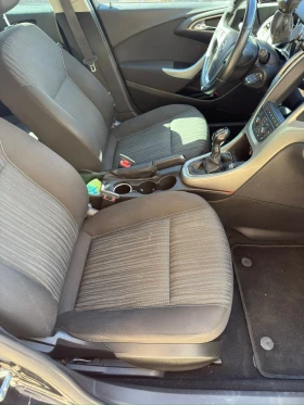 Opel Astra 1.7 125 кс. , снимка 9