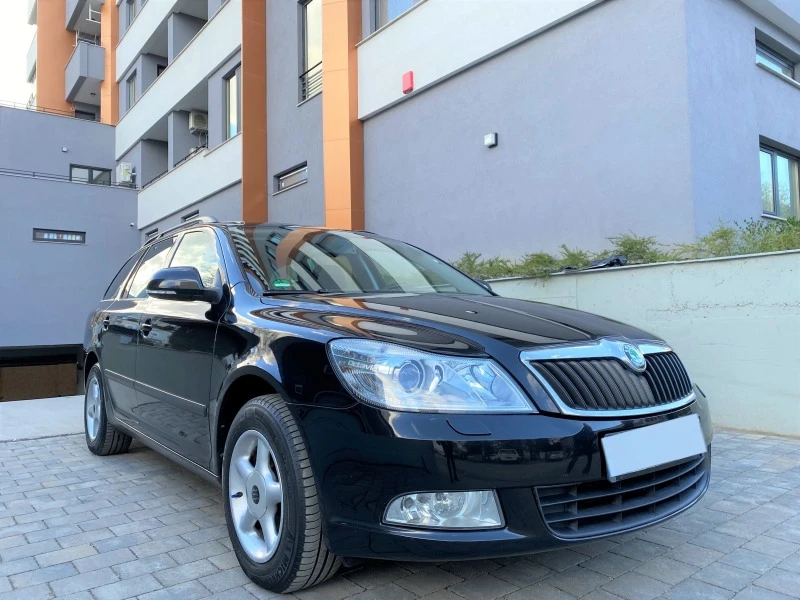 Skoda Octavia 2.0TDI/ТЕГЛИЧ/АВТОПИЛОТ/СЕРВ.ИСТОРИЯ, снимка 1 - Автомобили и джипове - 46737418