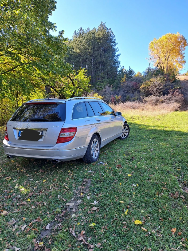 Mercedes-Benz C 320, снимка 5 - Автомобили и джипове - 47316136